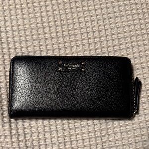 Kate Spade Black Textured Wallet